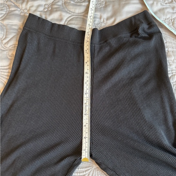 NAADAM 2PCs Midnight Cashmere Tank & Flare Pants - Picture 15 of 16